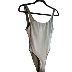 VS 1 piece